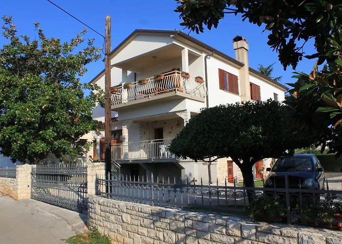Apartments With A Parking Space Umag - 7125